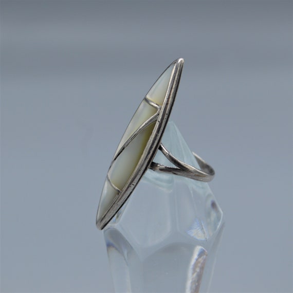 Mother of Pearl and Sterling Inlay Ring - image 4