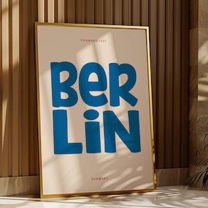 Impression typographie berlinoise, téléchargement numérique, affiche berlinoise rétro, art mural bleu, impression nom de ville, affiches de couloir