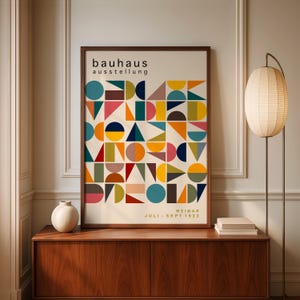 Stampa artistica multicolore Bauhaus: decorazione murale geometrica di metà secolo