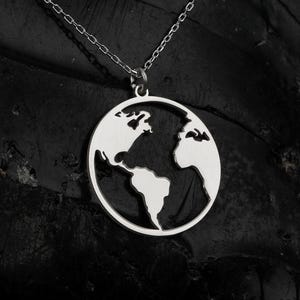 Weltkarte Halskette in Sterling Silber, Weltkarte Anhänger, Globus Anhänger, Erde Halskette, Reise Halskette, Karte Schmuck, Fernweh Halskette