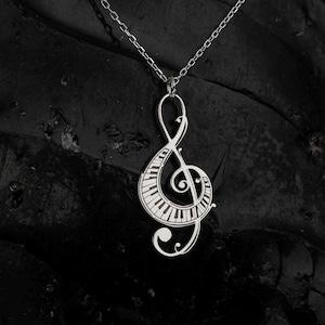 Solsleutel ketting in sterlingzilver, muzieknoot hanger, muziekleraar cadeau, solsleutel ketting met pianotoetsen, muzikant sieraden cadeau