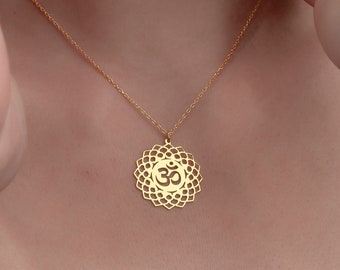 Bijoux en argent sterling aum, pendentif Om motif floral, collier Om pour yoger, symbole de l'hindouisme, bijoux spirituels, collier inspiré du yoga