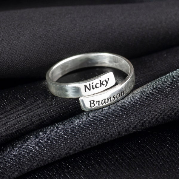 Wrap Name Ring, Custom Ring in Sterling Silver, Engraved Wrap Ring, Two Name Ring, Personalized Ring, Ring for Couples, Gift for Lovers