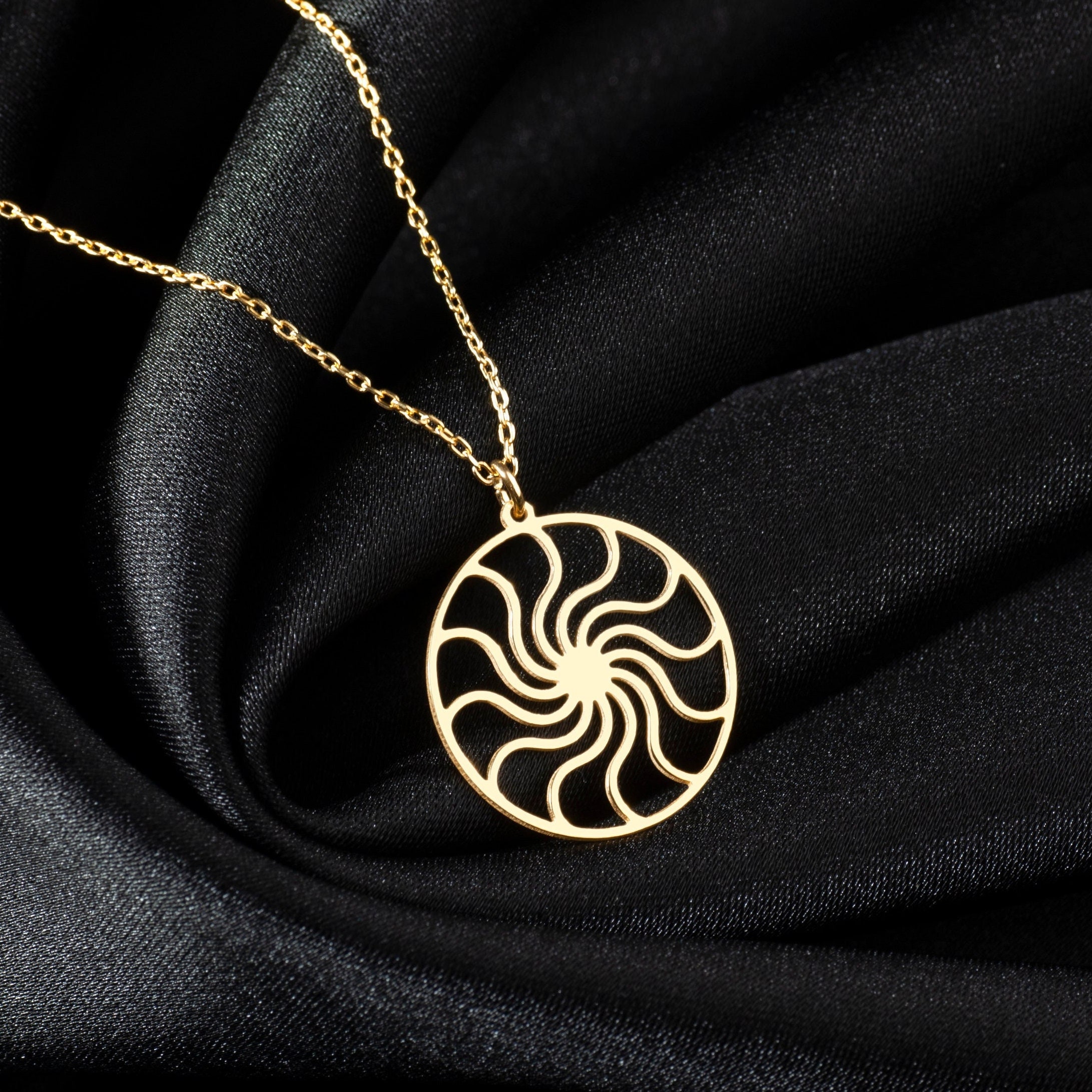 アクセサリー IRIEBEACH sun wheel necklace sun wheel necklace | IRIEBEACH