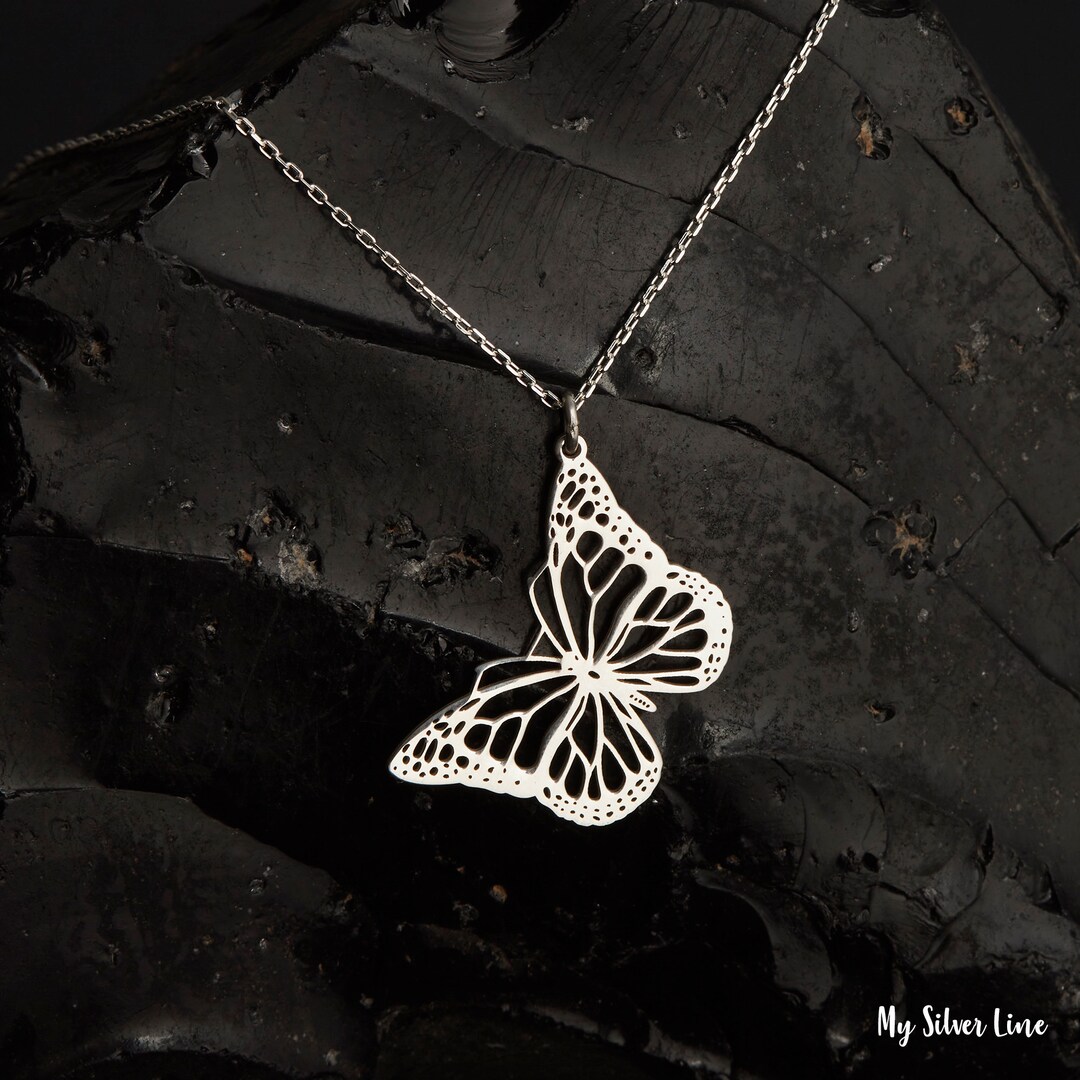 【BLACKPURPLE】BlackPurple 5P Silver Gray Butterfly Necklace Silver Purple Butterfly Necklace, Rose Women Butterfly
