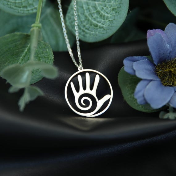 ✨️未使用✨️✯Sterling Silver✯ ⚡️Hopi Pendant⚡ Sterling Silver Hopi Hand Necklace: Reiki Spiritual Protection