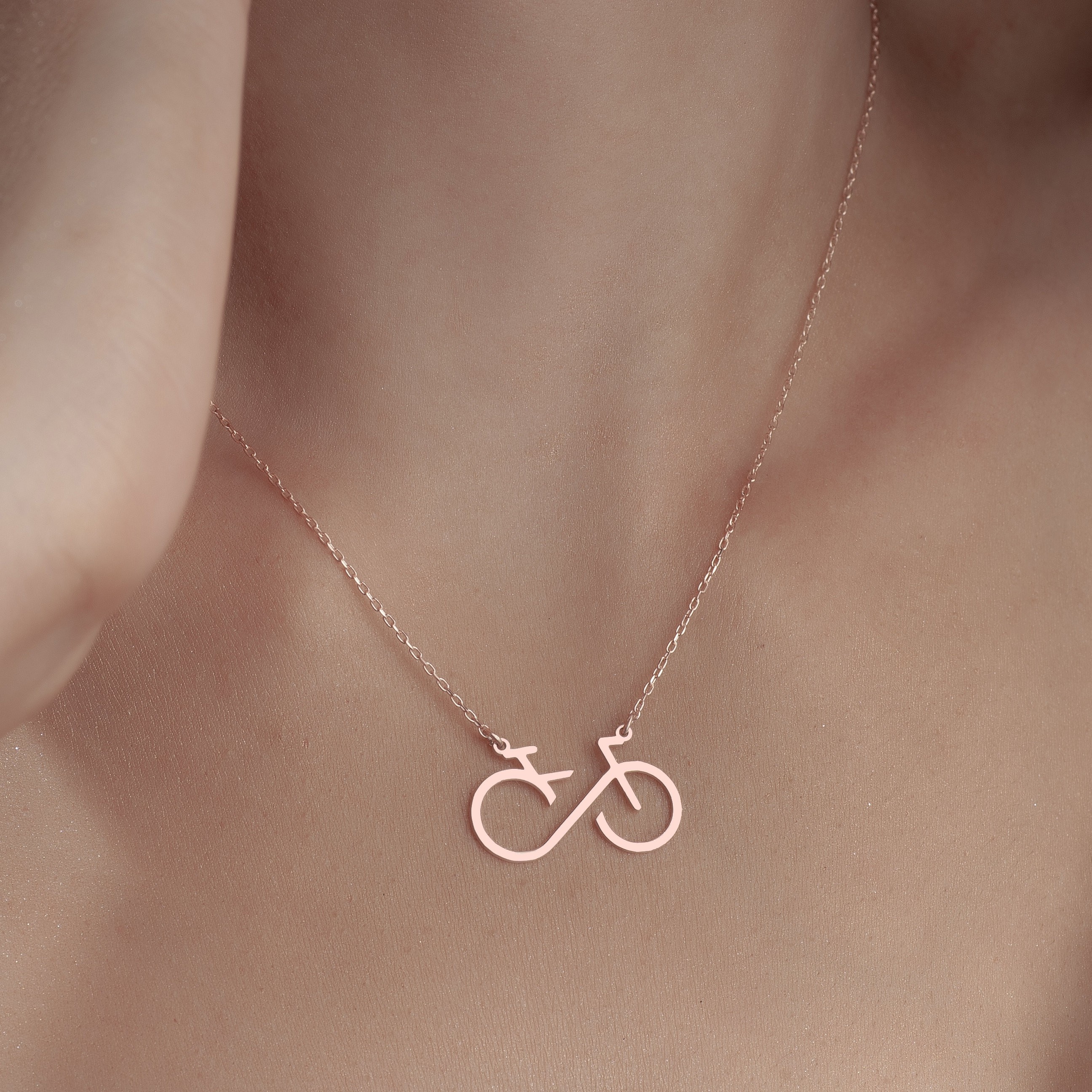 Infinity Bike Halskette, Sterling Silber Fahrrad Anhänger, Radsport inspiriertes Schmuck Geschenk, Radfahrer Halskette, Radsport Accessoire Charm