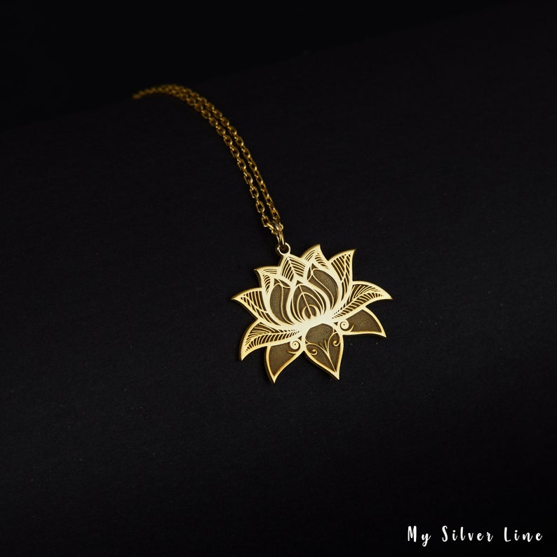 Collar de flor de loto, joyería de loto en plata de ley, elegante colgante de loto, regalo para Yoger, colgante de símbolo budista, collar de meditación imagen 3