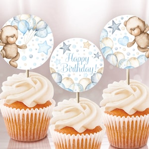 EDITIERBARE Cupcake Topper. Personalisierte Baby Jungen Party Dekor. Digital Geburtstag blau und beige Teddybär Heißluftballon Dekoration. 007B