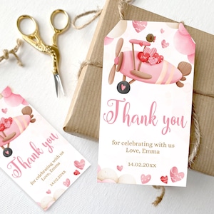 EDITIERBAR Danke Tag. Personalisiertes Valentinas Mädchen 1. Geburtstagsbevorzugungsaufkleber. Rosa Flugzeug süßes Herz Luftballon Dekor. Favor Tag. VAL