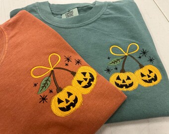 Embroidered Pumpkin Shirt Halloween, Minimalist Embroider Halloween Shirt, Comfort Colors Fall Shirt, Halloween Gift Sweatshirt