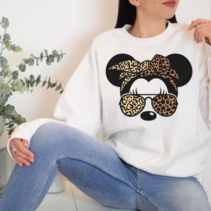 Disney Leopard Bandana Minnie Mouse Shirt,Cute Disney Mom Sweatshirt,Leopard Minnie Ear Tee, Leopard Women Tee,Disney Family Vacation Hoodie 画像 4