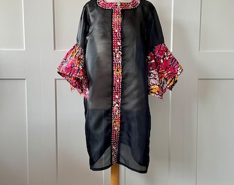 アフリカンプリントオーガンジーチュニックドレス：フリルスリーブスパンコールトップ（S-XL）