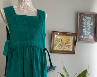 Vintage Emerald Green Smock  Dress