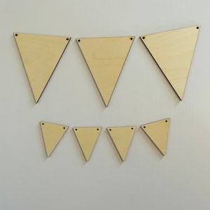 Wooden Triangle Flag Blanks / Flag Shape / Pennant Blanks / Craft Shape / DIY Bunting / Wooden Bunting