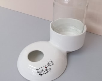 Handgemaakte keramische kattenbak: maakt langharige katten niet nat, waterdispenser