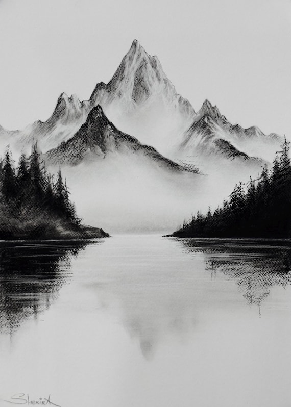 オリジナルの木炭画による山の風景画 - モノクロの自然アート、霧の湖
