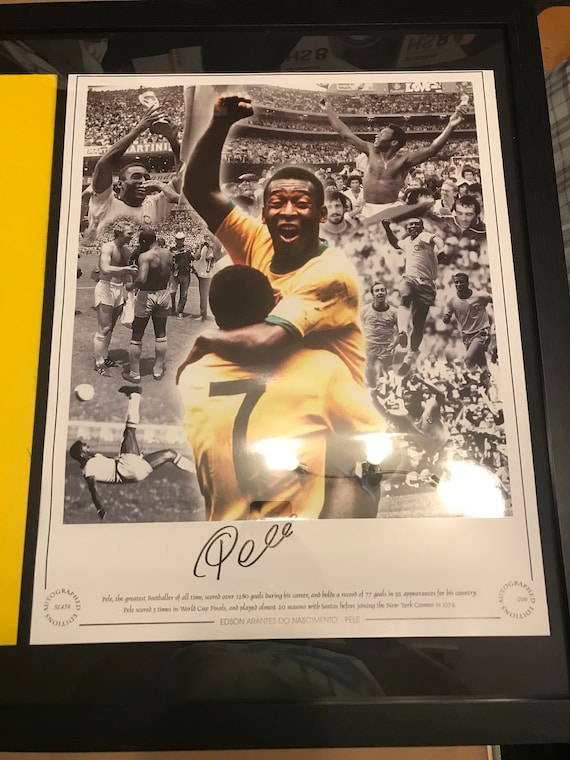 Grande Photo Poster Signée Pelé (Pele) Encadrée – Avec Certificat D'Authenticité