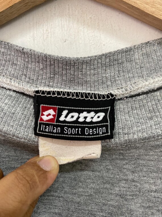 Sudadera vintage Lotto: cuello redondo deportivo italiano gris - Main Image