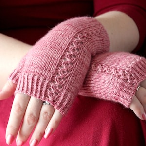 Teine - Fingerless Mitts Knitting Pattern