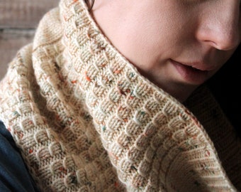 Aisneach Cowl - Textured Cowl Knitting Pattern