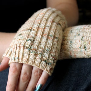 Aisneach Mitts - Textured Fingerless Mitts Knitting Pattern