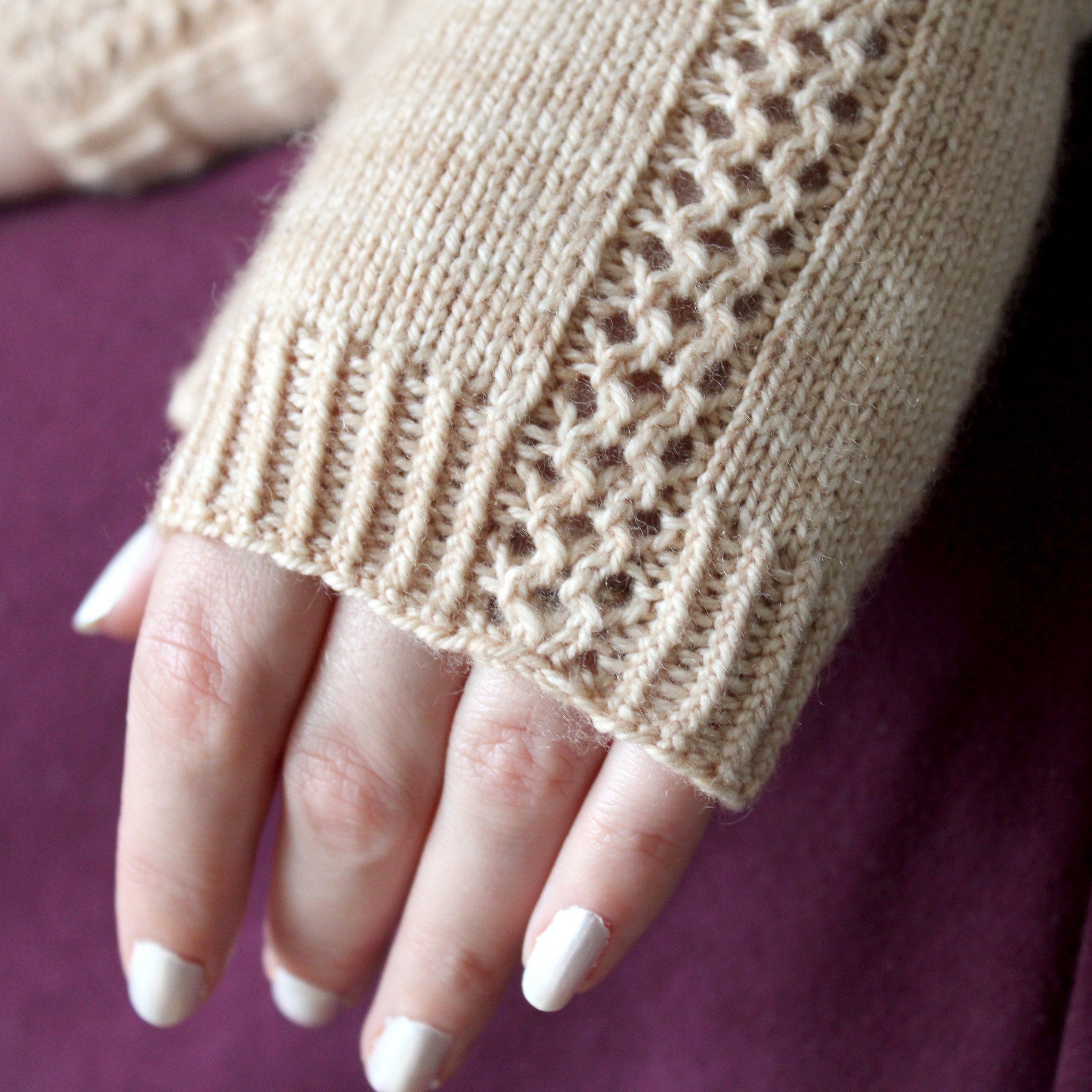 Adhar Fingerless Mitts Knitting Pattern - Etsy