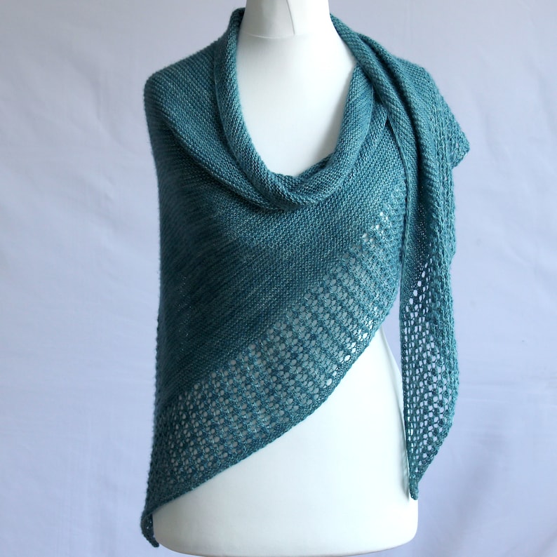 Driùchdan Lace Shawl Knitting Pattern image 3