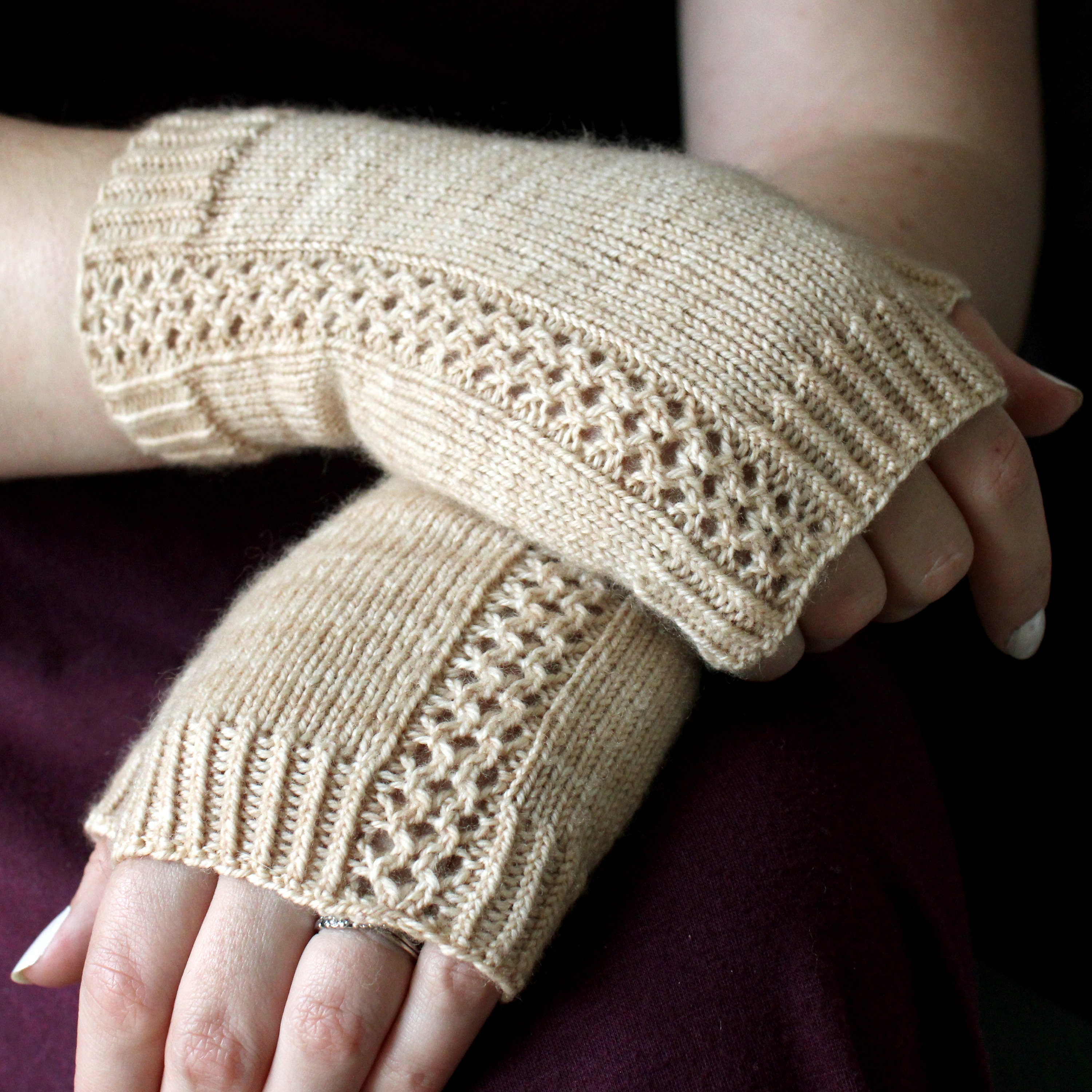 Adhar Fingerless Mitts Knitting Pattern - Etsy