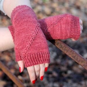 Cuibhrichte - Braided Fingerless Mitts Knitting Pattern