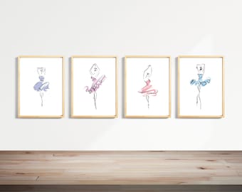 Può includere: Quattro illustrazioni incorniciate di ballerini in diverse pose, ognuno con un tutù di un colore diverso. I ballerini sono disegnati in uno stile semplice ed elegante con linee nere e lavaggi ad acquerello.