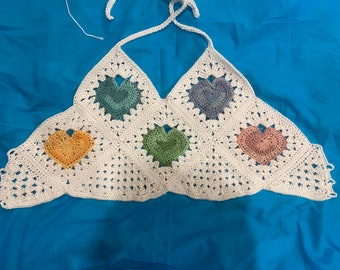 How to crochet market bralette pattern: cute granny square HEARTS! EASY festival top/cottagecore/alternative/teen summer music festival