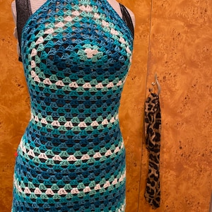 GRANNY CROCHET halterneck mini maxidress size inclusive  tutorial pattern including photo tutorial, festival/rave/beach/party, Coachella