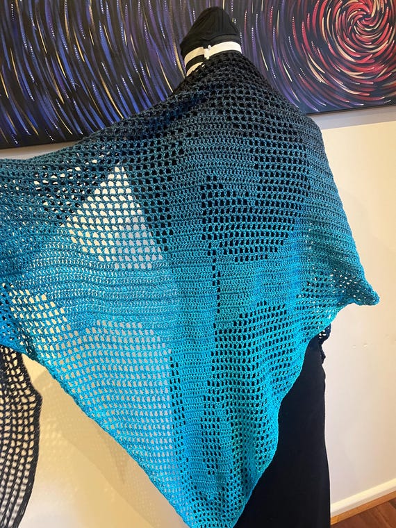 KeepCalmAndCrochets CROCHET DRAGON SHAWL pattern w photo tutorial - Game of Thrones, Halloween costume, Hobbii cotton sultan shadow, Skyrim