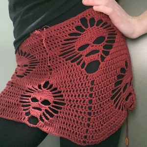 Patron facile au crochet pour jupe mini/maxi tête de mort * dimensions incluses * tutoriel photo * longueur personnalisée païenne * gothique * alt * wicca âmes perdues