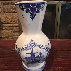 Vintage Blue Delft Holland 5” vase , hand painted souvenir