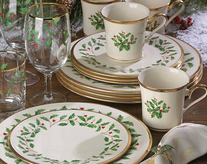 Lenox Holiday Dinnerware , Christmas Plates/ 4 Salad Plates/lenox