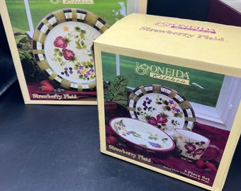 Oneida Strawberry Plaid 3 Piece Dish Set - Etsy