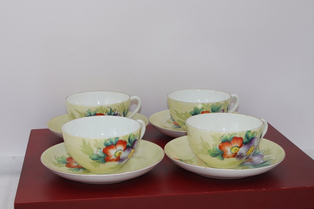 12 Pieces Meito China Hand Painted Tea Cups and Saucers Desert Plates