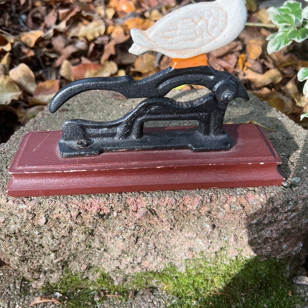 Vintage Nut Cracker Cast Iron With duck Original Paint. Chestnut creek truck Pre-Owned/