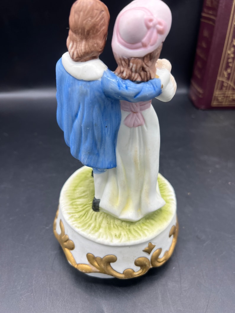 Pink Lady and Blue Boy Porcelain Music Box/ Victorian Couple Etsy