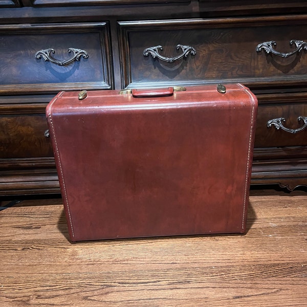 Vintage Samsonite Red-Brown 21" X6” X15” Hard Case Suitcase