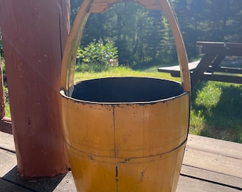 Primitive Wood Water Well Bucket Pail with Handle/ Antique Wooden Water Bucket