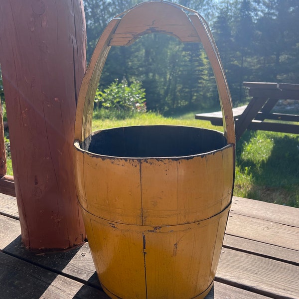 Primitive Wood Water Well Bucket Pail with Handle/ Antique Wooden Water Bucket