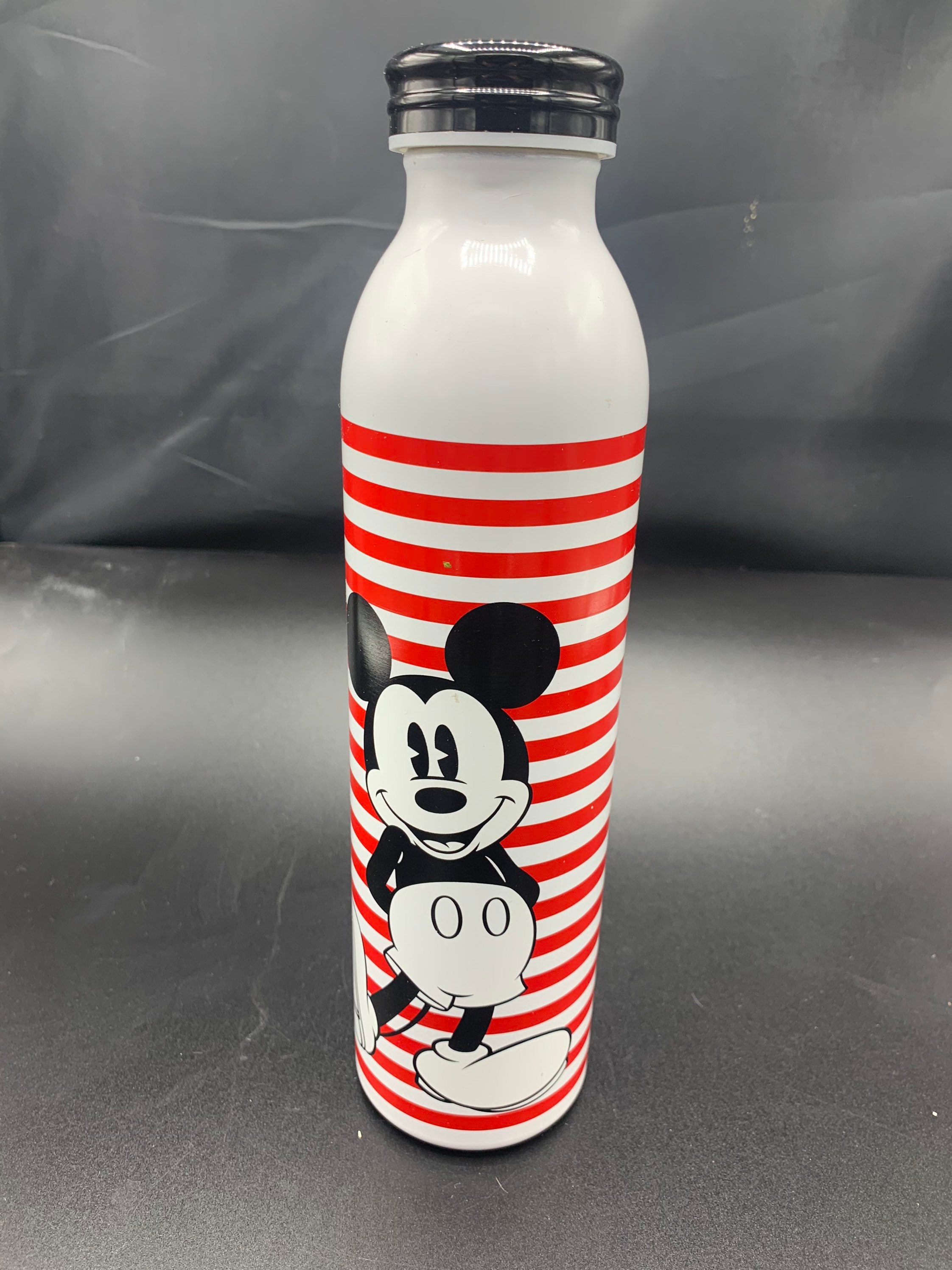 Botella de agua de Mickey Mouse de aluminio de Disney, nueva