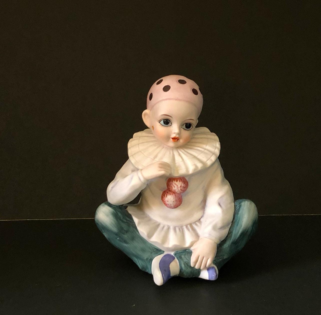 Vntg 1982 Ceramic Pierrot Clown Musical Figurine/ Mann Music
