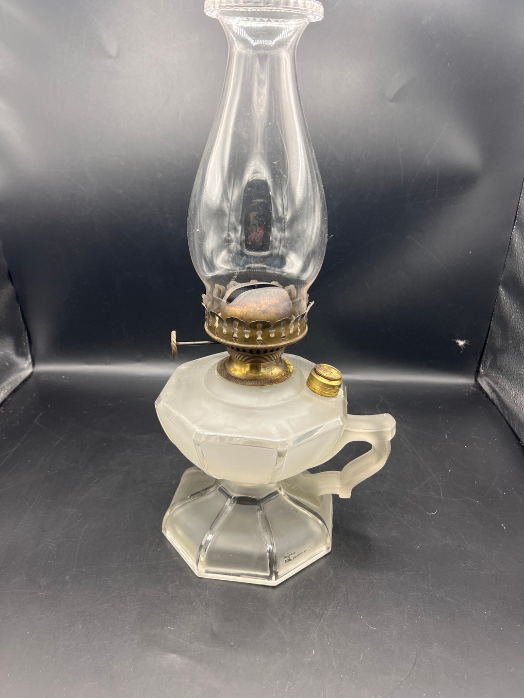 Riverside Clinch Collar Frosted Panel Kerosene Oil Finger Hand Lamp