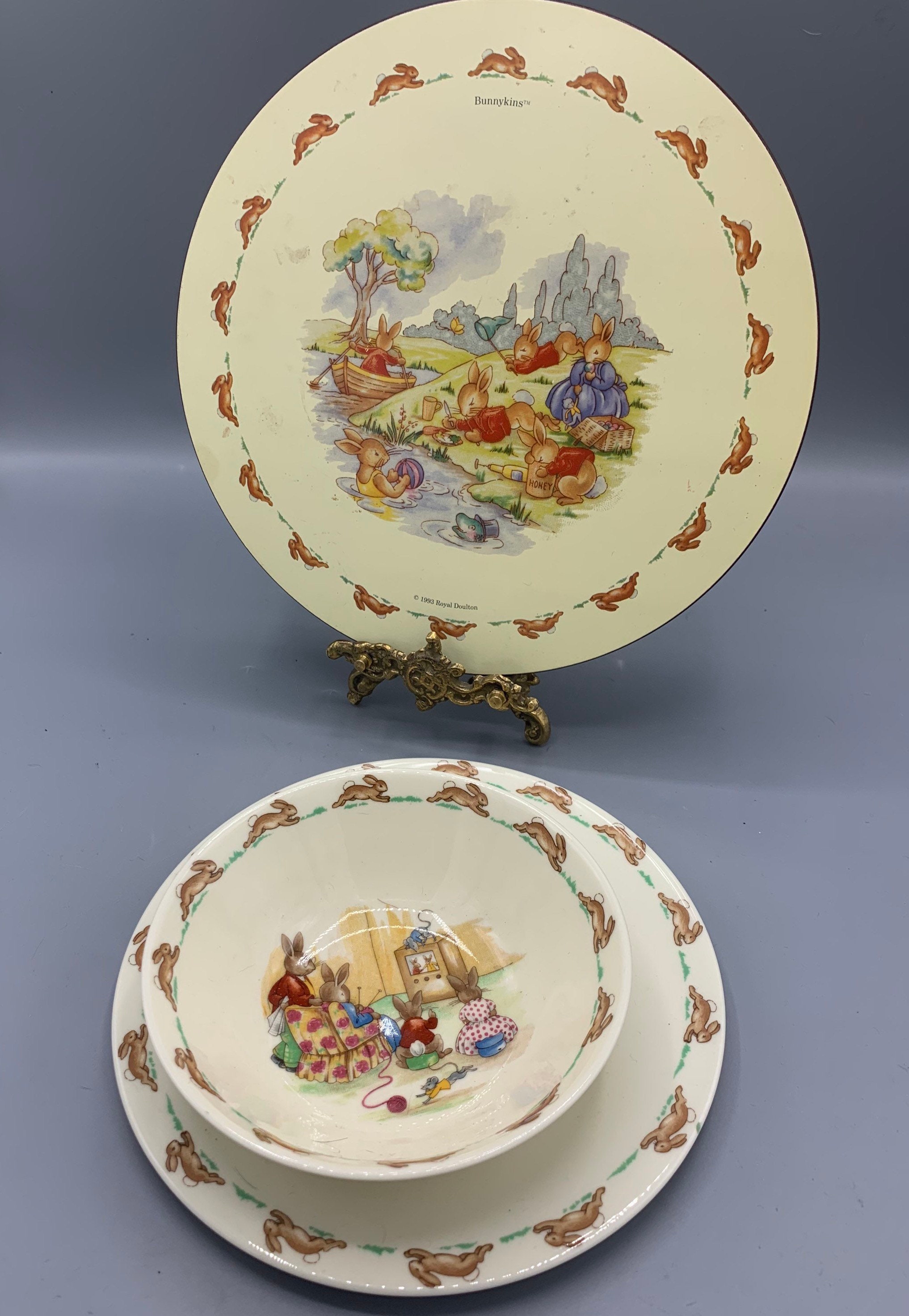 Sale! 美品 vintage ロイヤルドルトン Bunnykins Vintage Royal Doulton Bunnykins Dinner Set , Piggy Banks