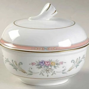 Mikasa dinnerware set spring crest pattern Y1013