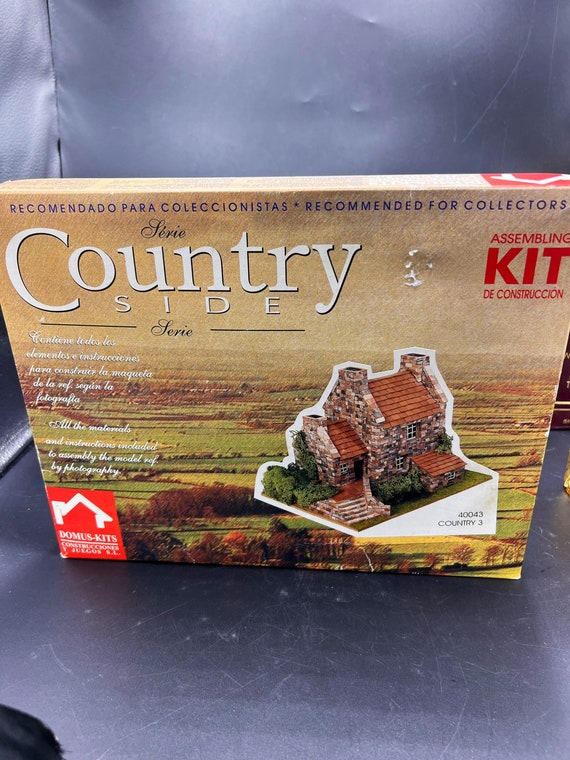 DOMUS KITS COUNTRY SIDE SERIES HOUSE KIT #40043 COUNTRY 3 KIT NEW BUILDING